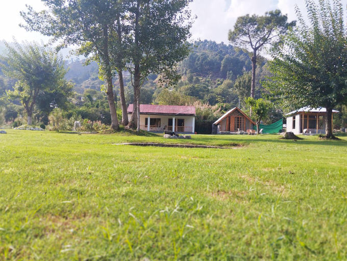 Exterior view 4, Country Club Balakot - Round Bed Cottage, Hazara