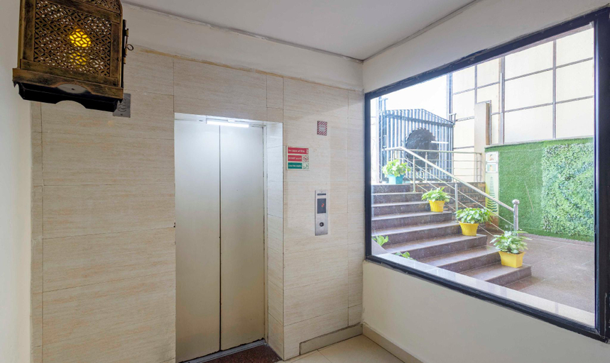 Public Area 3, Treebo Maurice, Solan