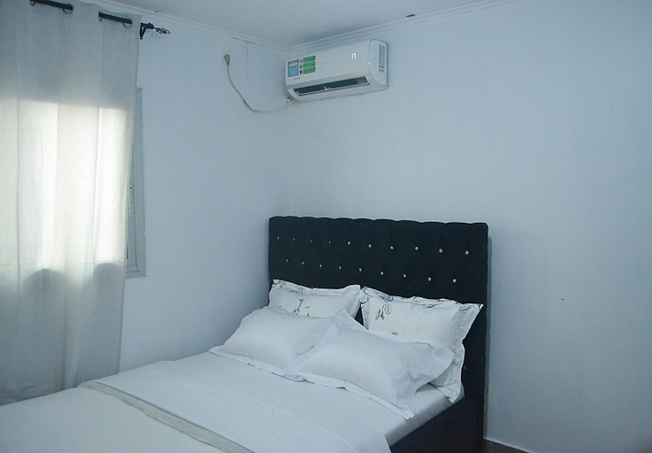 Others 5, Cosy Bay 2, Wouri