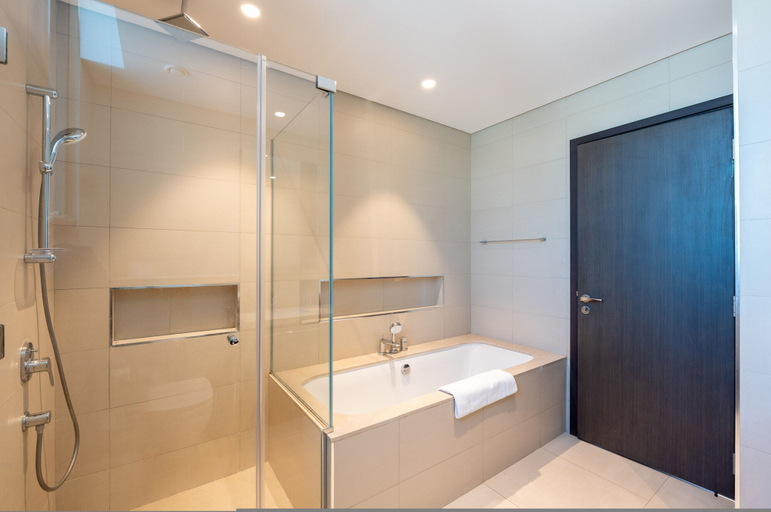 Room 4, Downtown Escape Lush 2BR w Burj Khalifa View, Dubai