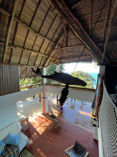 Others 4, Makako Lodge, Diana