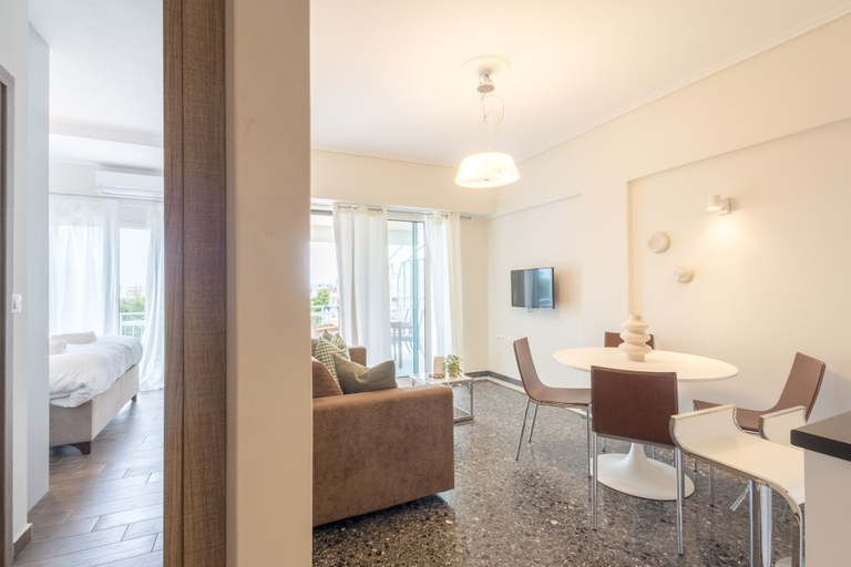Room 3, Beachfront 2-bedroom Stay in Voula, Attica