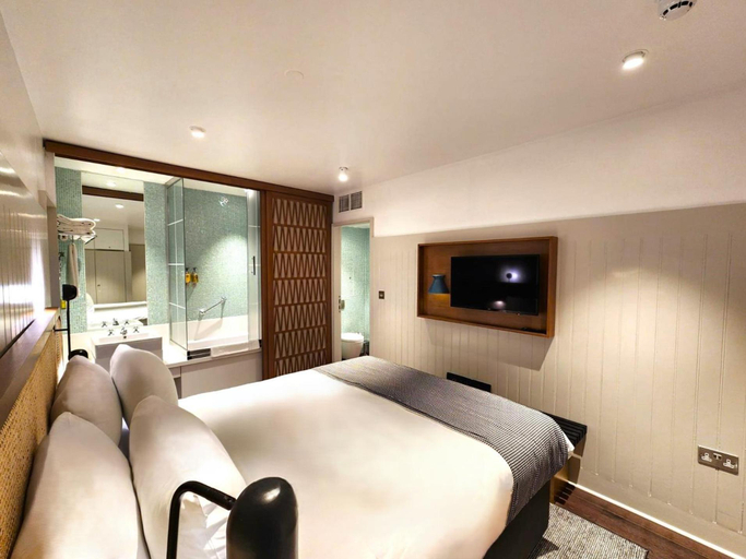Bedroom 2, Leicester House, London