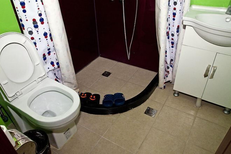 Bathroom 4, Longyao Hotel, Shanghai