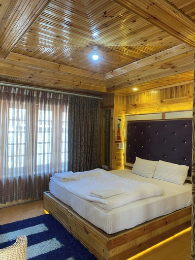 Others 4, Nezer Hostel & Roof Top Cafe, Leh