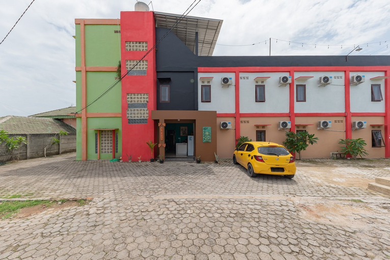 Exterior & Views 2, RedDoorz @ Kubu Selem Palapa Lampung, Bandar Lampung