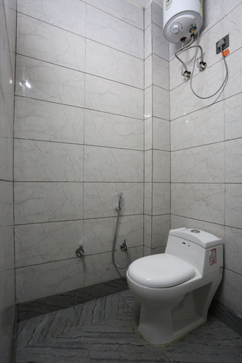Bathroom, Hotel Raaso Inn Laxminagar BY Arrow, Delhi