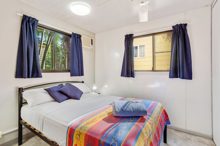 Bedroom 3, COOKTOWN HOLIDAY PARK, Cook