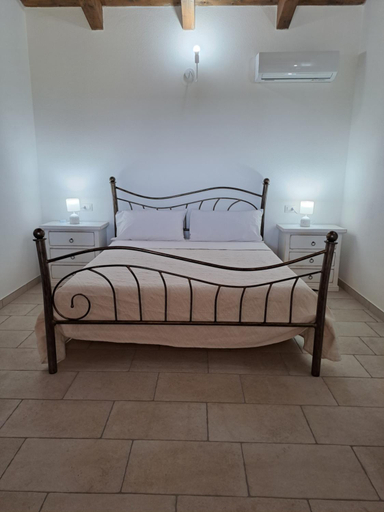 Bedroom 2, Agriturismo Sa Murta in Sennariolo-Oristano 15 minuti da Bosa, Oristano