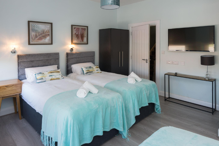 Bedroom 2, Titanic Guest Boutique Accommodation, Belfast
