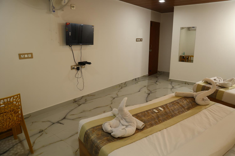 Bedroom 3, GRAND TAMIM HOTEL, Dakshina Kannada