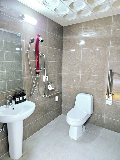 Bathroom 4, Jeonju Hostel, Jeonju