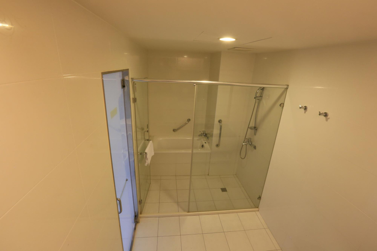 Bathroom 4, York Hotel, New Taipei City