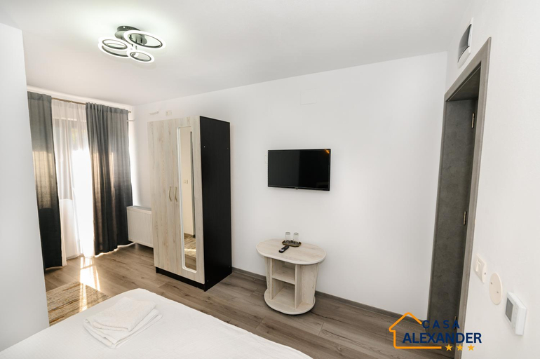 Others 4, Casa Alexander, Calimanesti