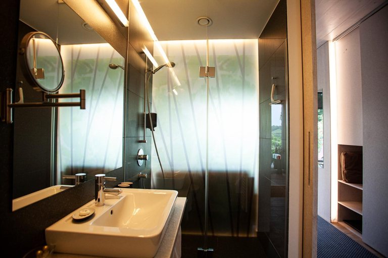Bathroom 2, LOGIS125 I Barbara Hofmann, Leibnitz