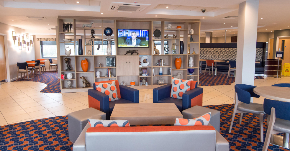 Public Area 3, Holiday Inn Express DUNFERMLINE by IHG, Fife