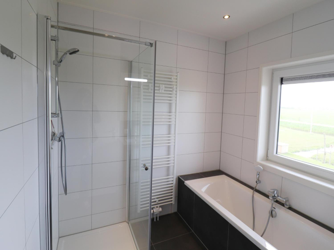 Bathroom 5, Modern Getaway in Friesland, Littenseradiel