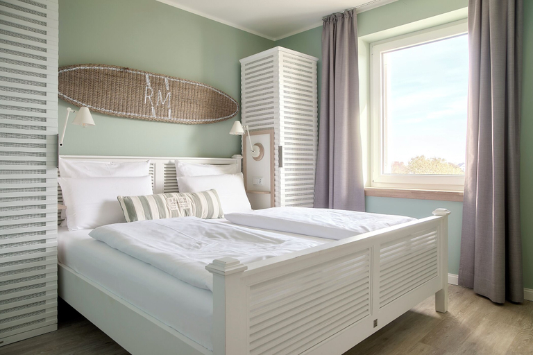 Bedroom 3, Beach Apartments Büsum, Dithmarschen