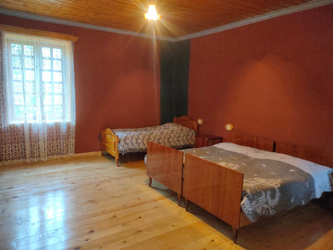 Bedroom 2, Guest House Waterfall, Mestia