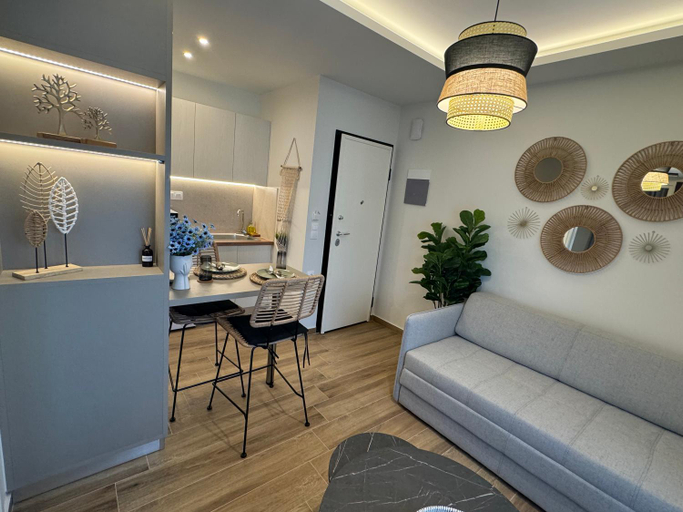 Others 3, Hellenikon Suites, Central Macedonia