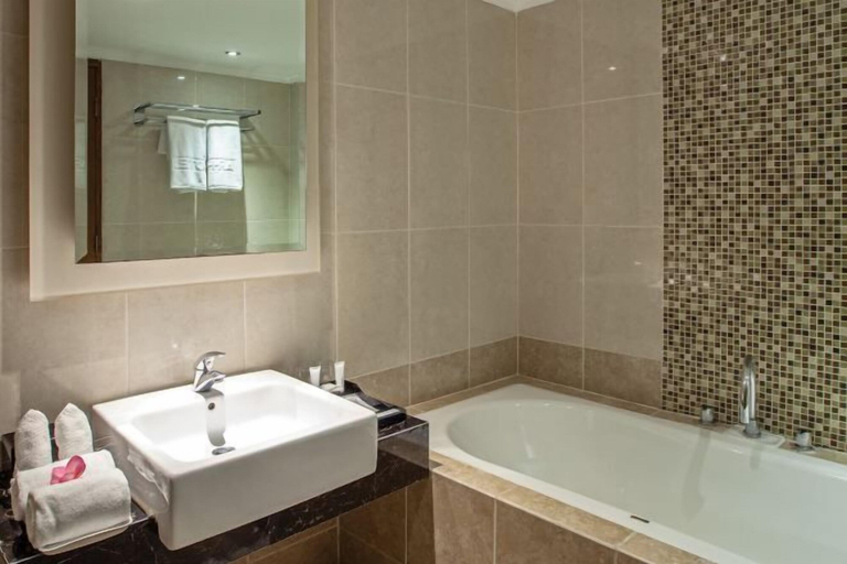Bathroom 12