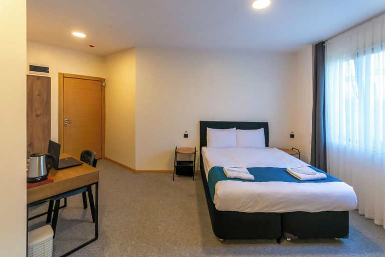 Bedroom 2, New Garden Airport Hotel A Stanbul, Arnavutkoy