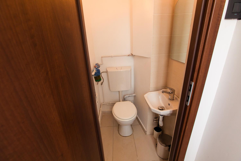 Bathroom 3, HIGHLINE DOWNTOWN Residences 6 Persons Family Apartment, Municipiul Bucuresti