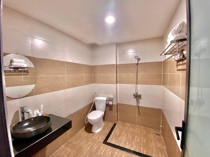 Bathroom 2, Binh Long Hotel, Bình Long