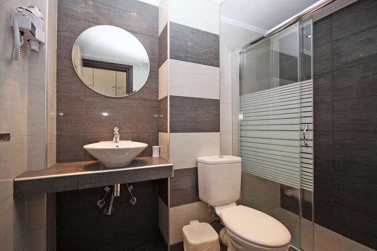 Bathroom 3, Naias, Central Macedonia