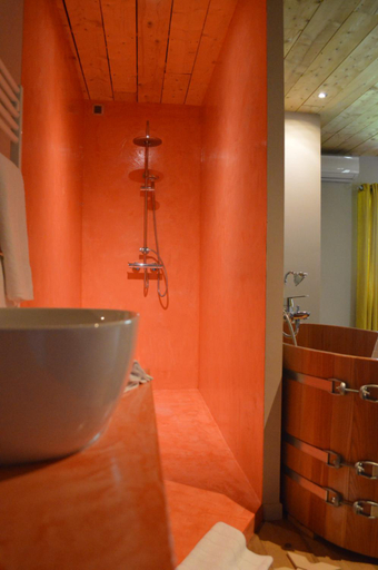 Bathroom 3, Moulin De Jouenery Et Spa, Tarn-et-Garonne