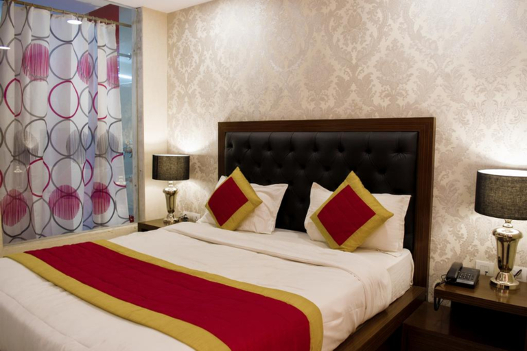 Bedroom 3, Fabhotel White Castle Sez, Gautam Buddha Nagar