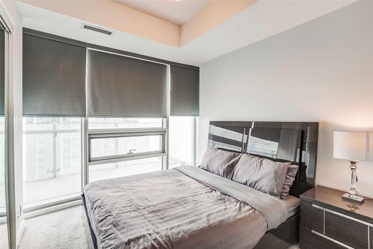 Bedroom 3, The Bay Suites Entertainment Dist, Toronto