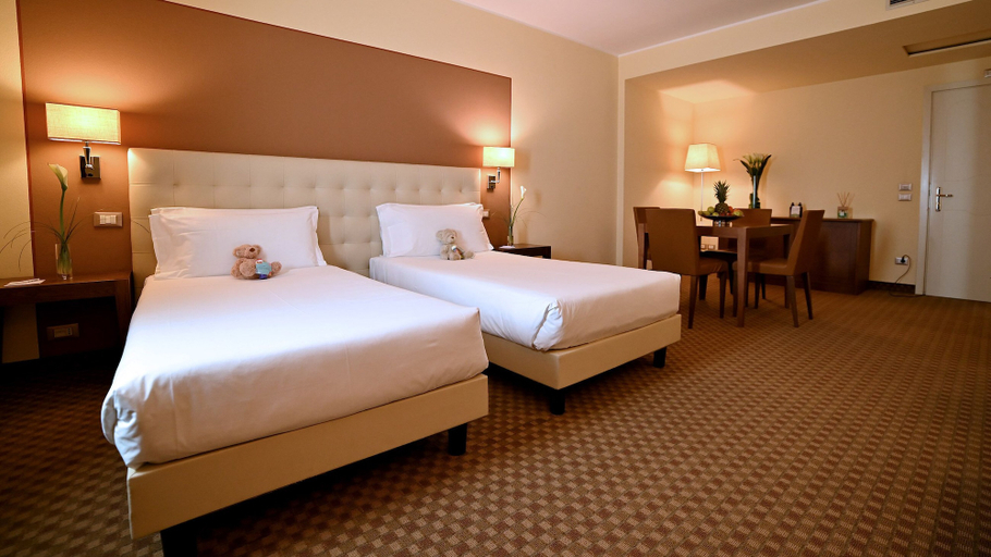 Bedroom 2, Best Western Grand Hotel Guinigi, Lucca