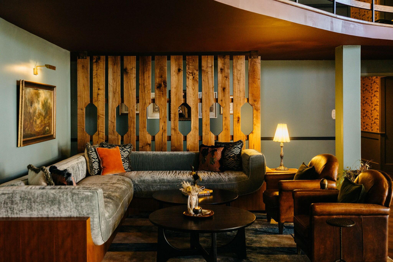 Public Area 4, The Hotel Chalet at The Choo Choo, Hamilton