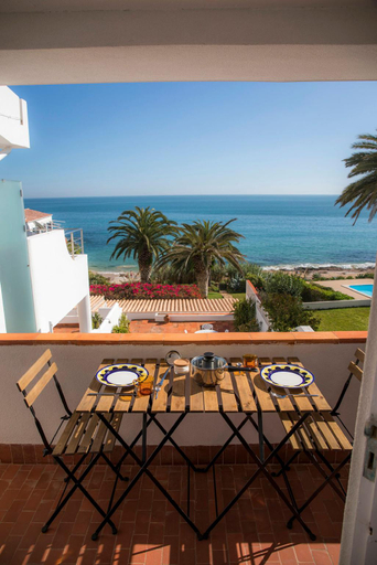 Others 3, A29 - Calheta House in Luz, Lagos
