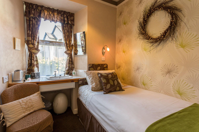 Bedroom 2, Montfort Cottage Guest House, Cumbria