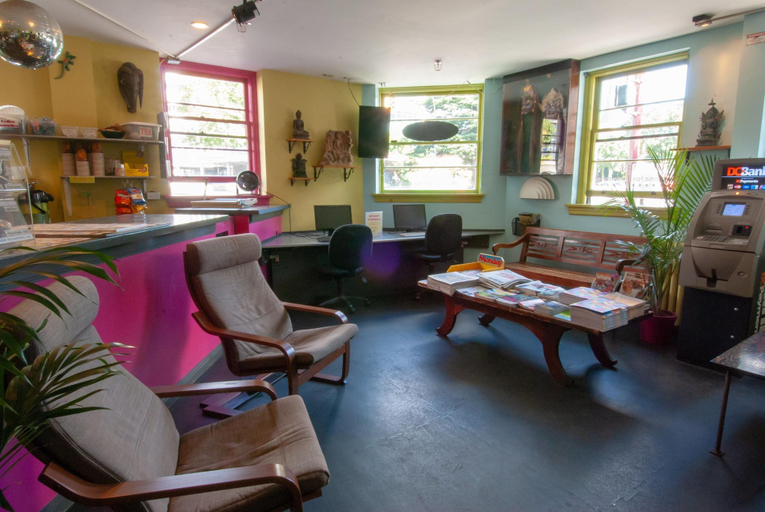 Food & Drinks 5, Ocean Island Inn Backpackers Suites Hostel, Capital