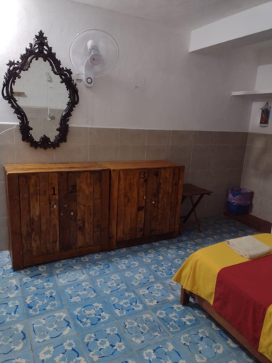 Others 4, Hostal Las Cruces, Valladolid