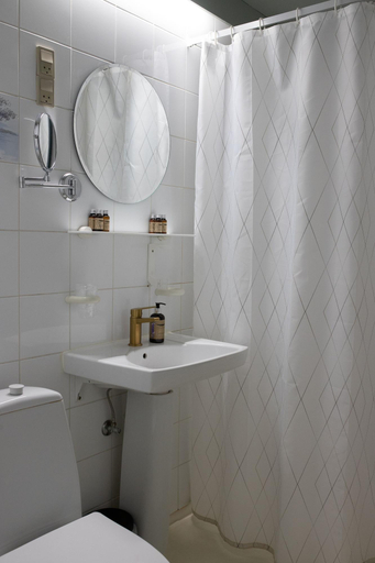 Bathroom 4, Hotel Hamlet, Helsingør