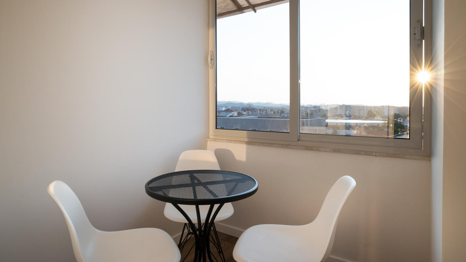 Others 5, Chic Tirana City Apartment, Tiranës