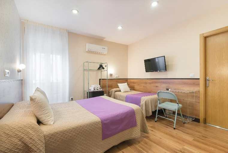 Bedroom 3, Hostal Art Madrid, Madrid