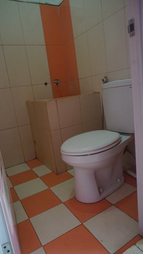 Bathroom 11