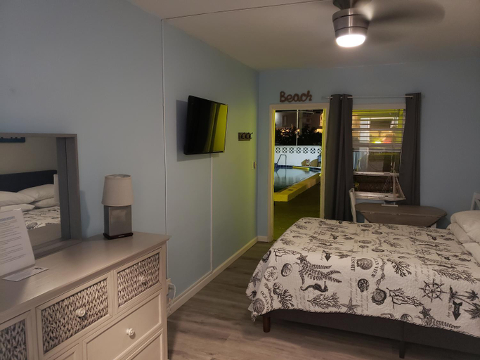 Bedroom 12