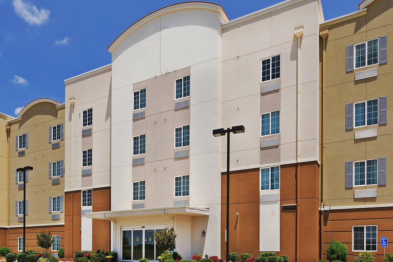 Exterior & Views 2, MainStay Suites Omaha Old Mill, Douglas