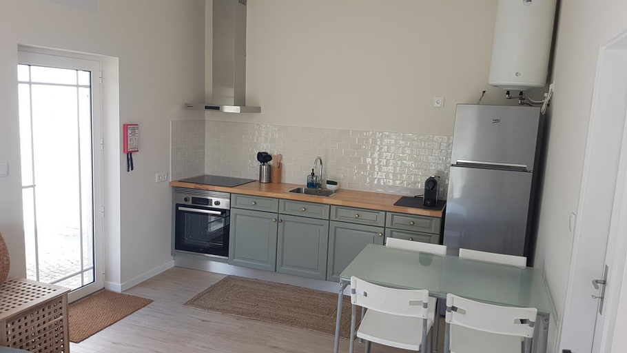 Kitchen, 180 Guest Suite, Ovar