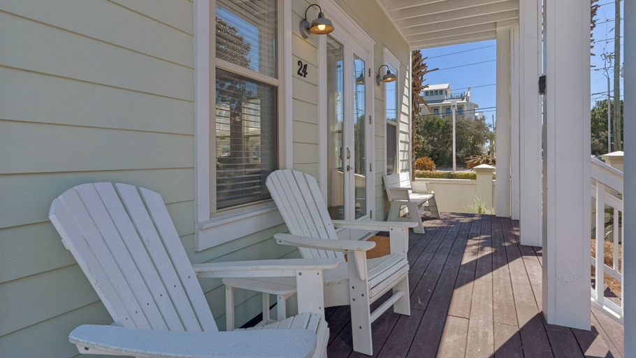 Others 5, Steps From the Seagrove Beach - Gulf Views - Sleeps 10 - Community Pool, Walton