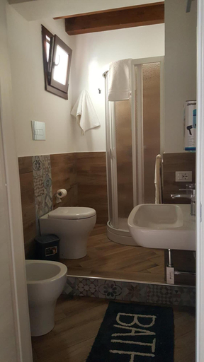 Bathroom 4, Cinisi Vacanze 2.0, Palermo