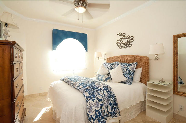 Bedroom 5, The Tuscany