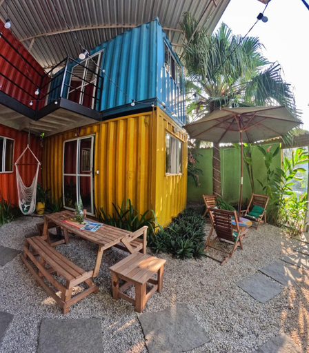 Others 5, Container Hospedaria Paraty, Parati