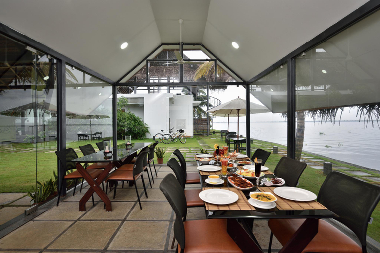 Food & Drinks 5, StayVista at The Rain - River Villa with Infinity Pool, Alappuzha